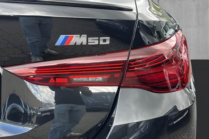 Sort BMW i4 fra 2025