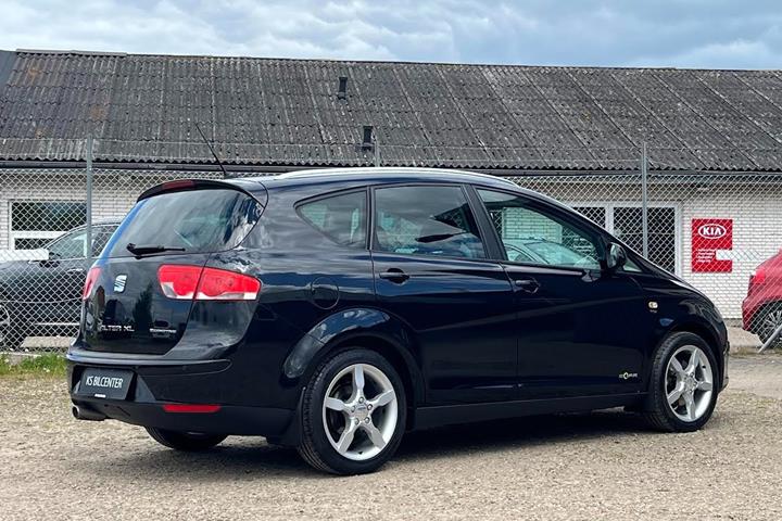 Sort Seat Altea XL fra 2013