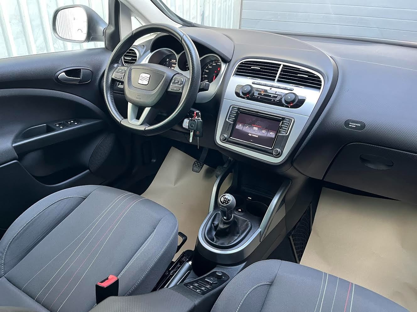 Sort Seat Altea XL fra 2013