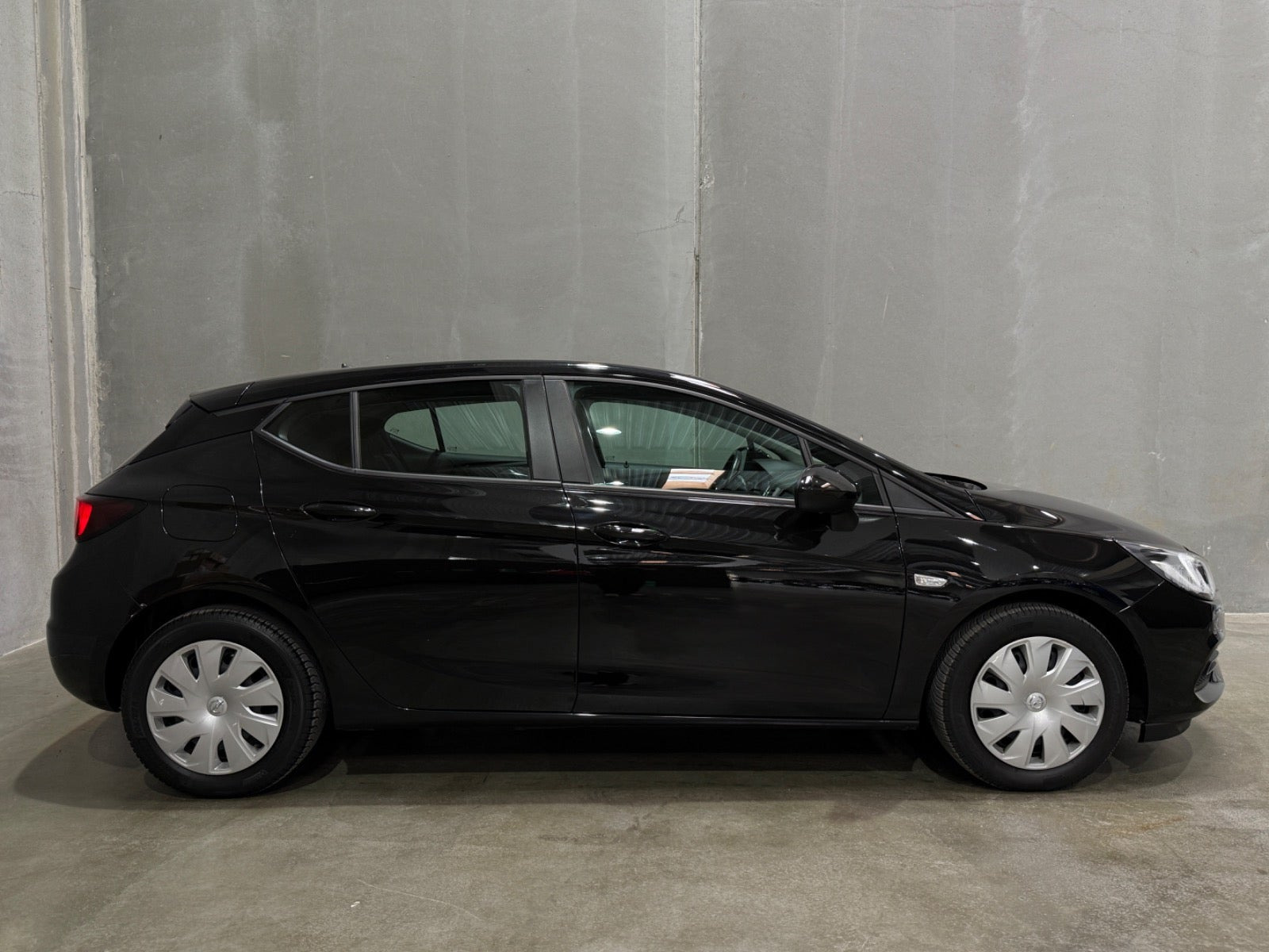 undefined Opel Astra fra 2021