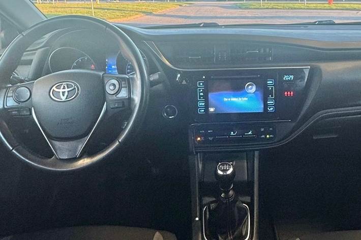 undefined Toyota Auris fra 2016