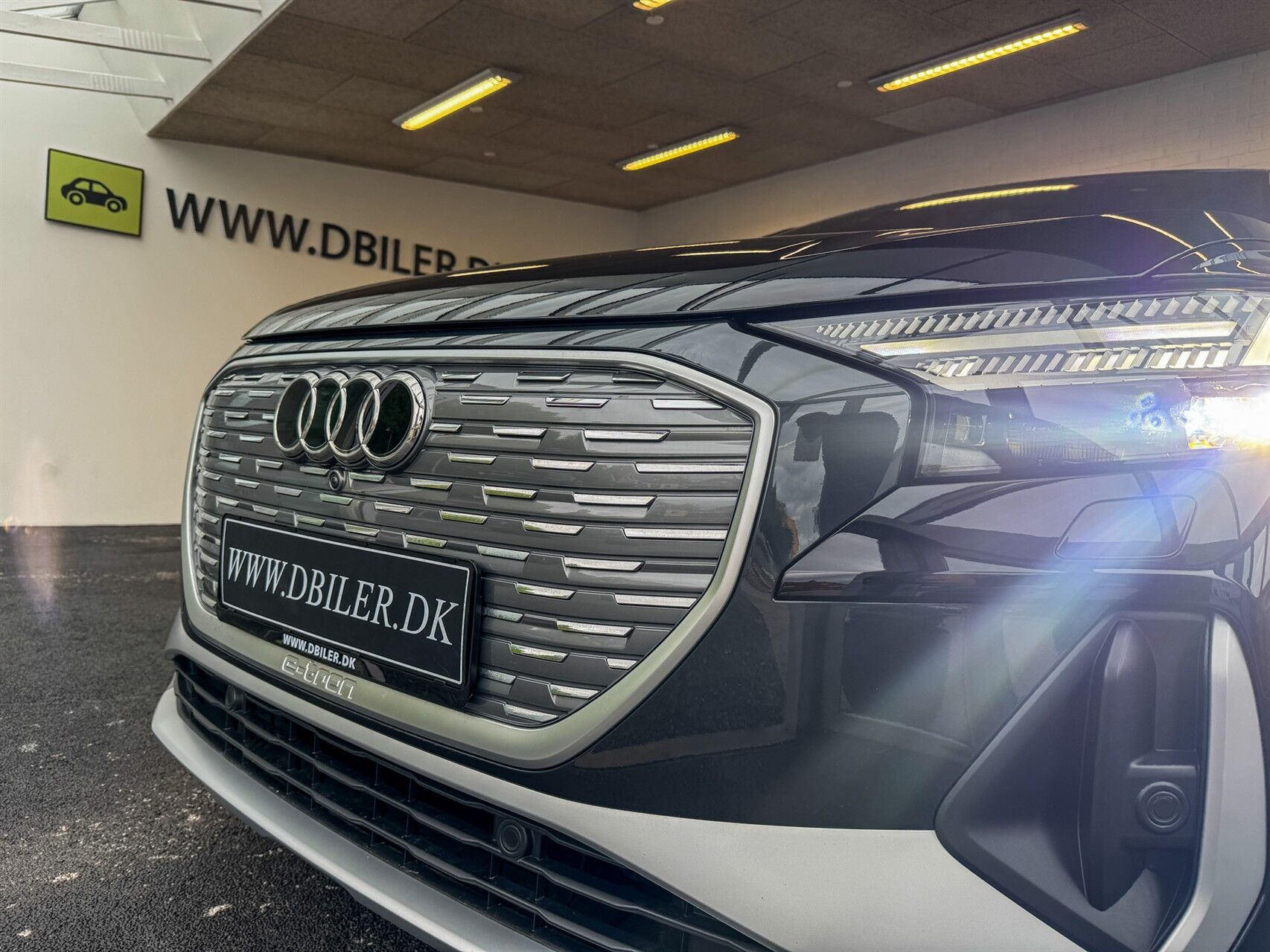 Sort Audi Q4 fra 2025