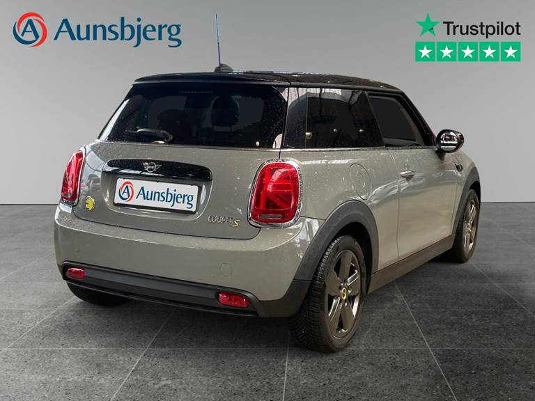 Mini Cooper SE Essential