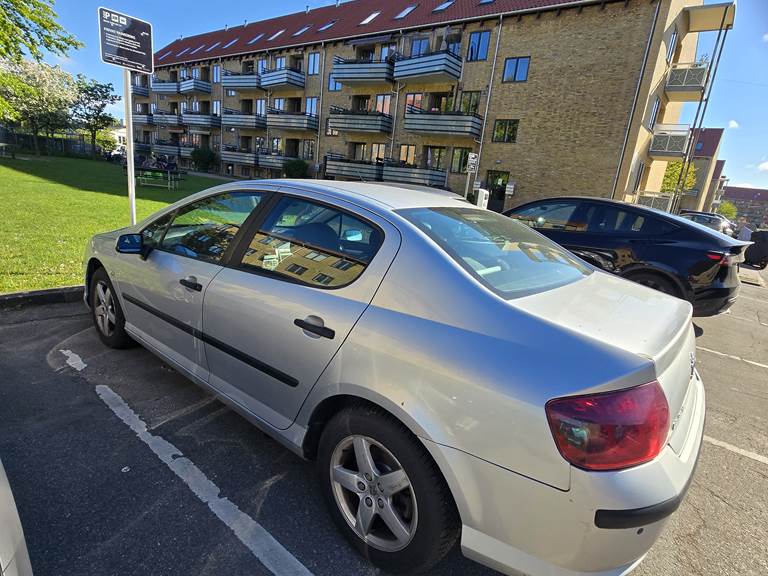 Peugeot 407 1,8 1,8 I 4D