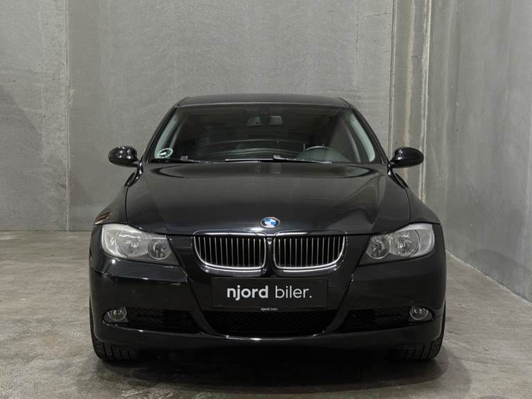 BMW 330i 3,0