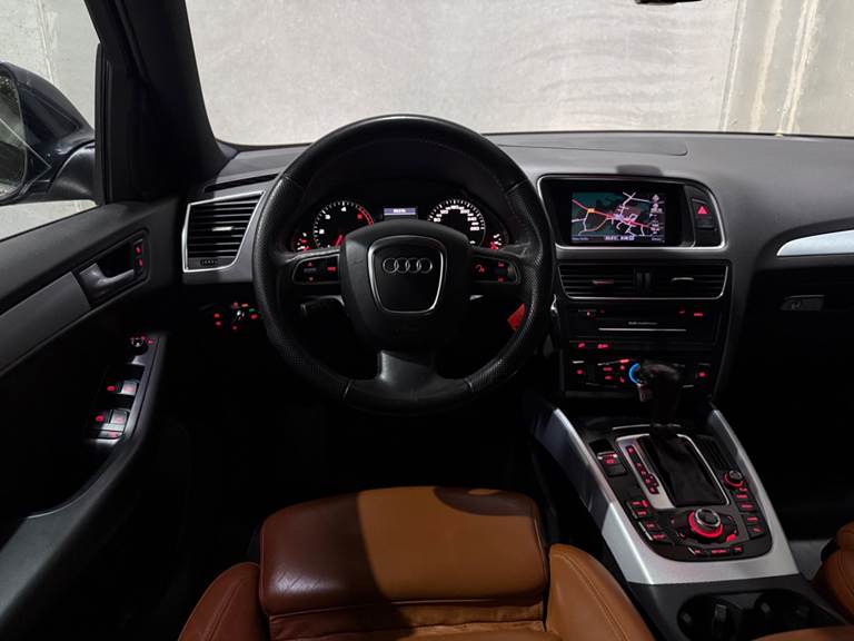Audi Q5 3,0 TDi 240 quattro S-tr.