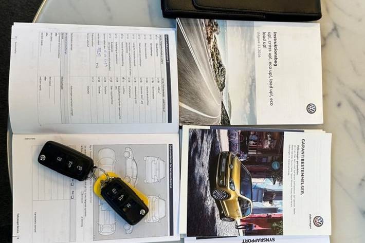 Hvid VW UP! fra 2017