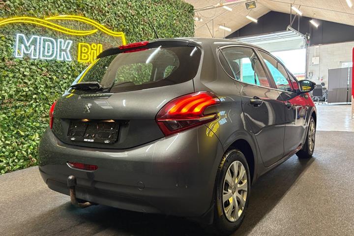 undefined Peugeot 208 fra 2015