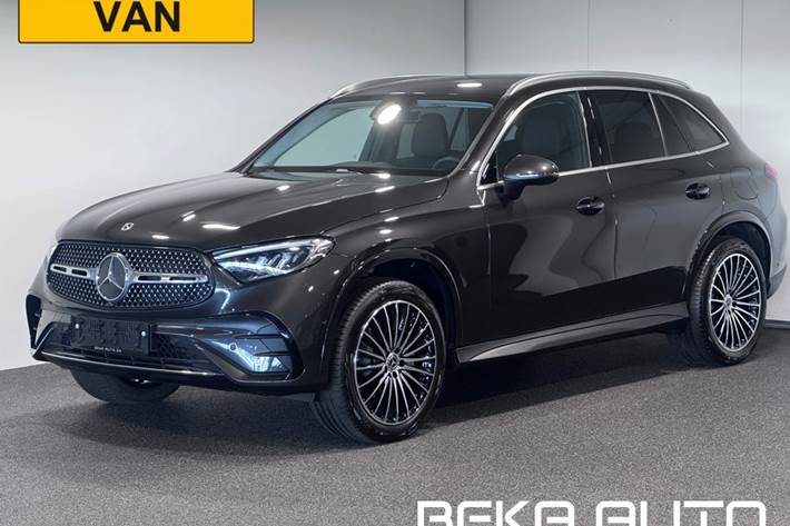Grå Mercedes GLC300 e fra 2024