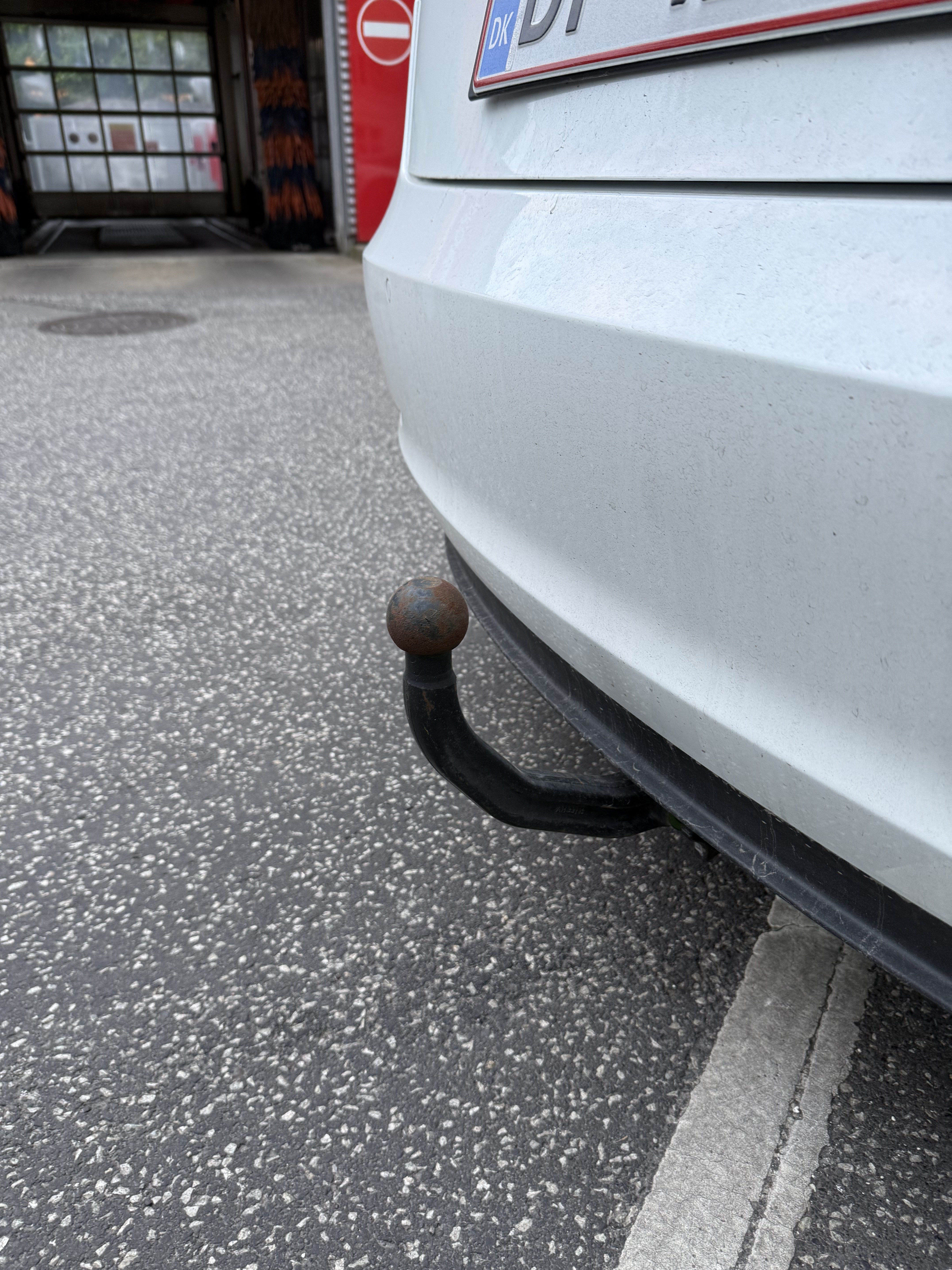 Hvid Tesla Model 3 fra 2020