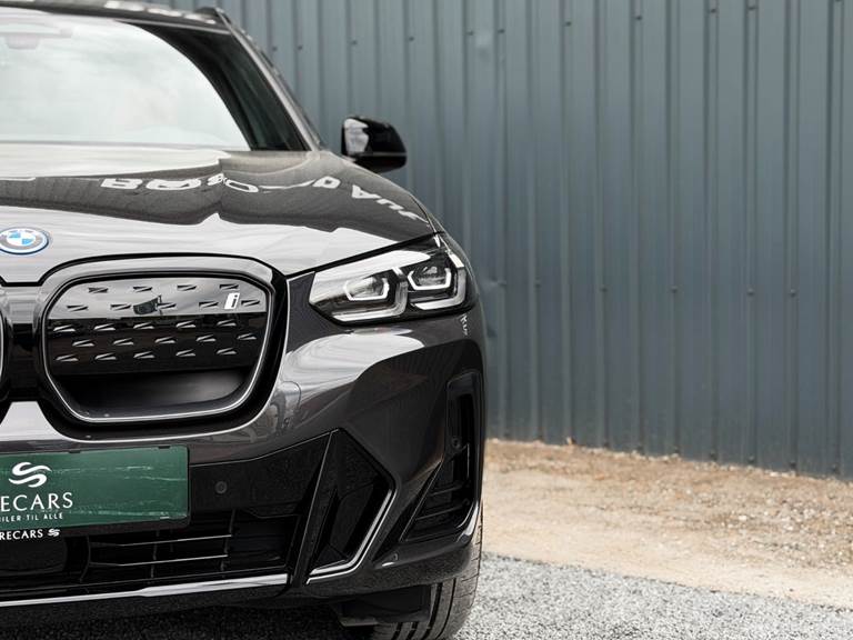 BMW iX3 Charged M-Sport