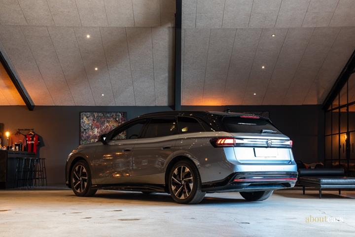 Blå VW ID.7 fra 2025