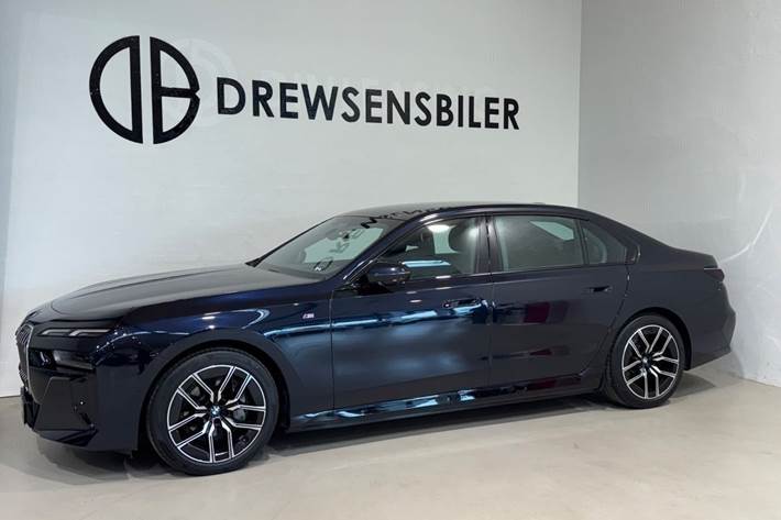 Sort BMW i7 fra 2023