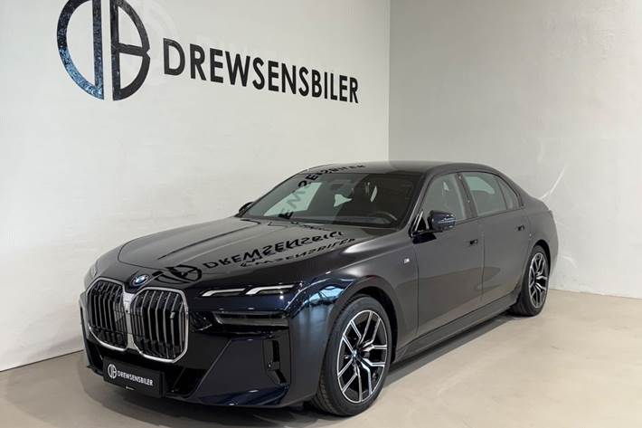 Sort BMW i7 fra 2023