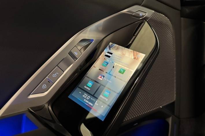 Sort BMW i7 fra 2023