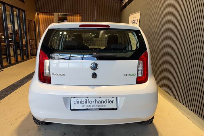 Hvid Skoda Citigo fra 2013