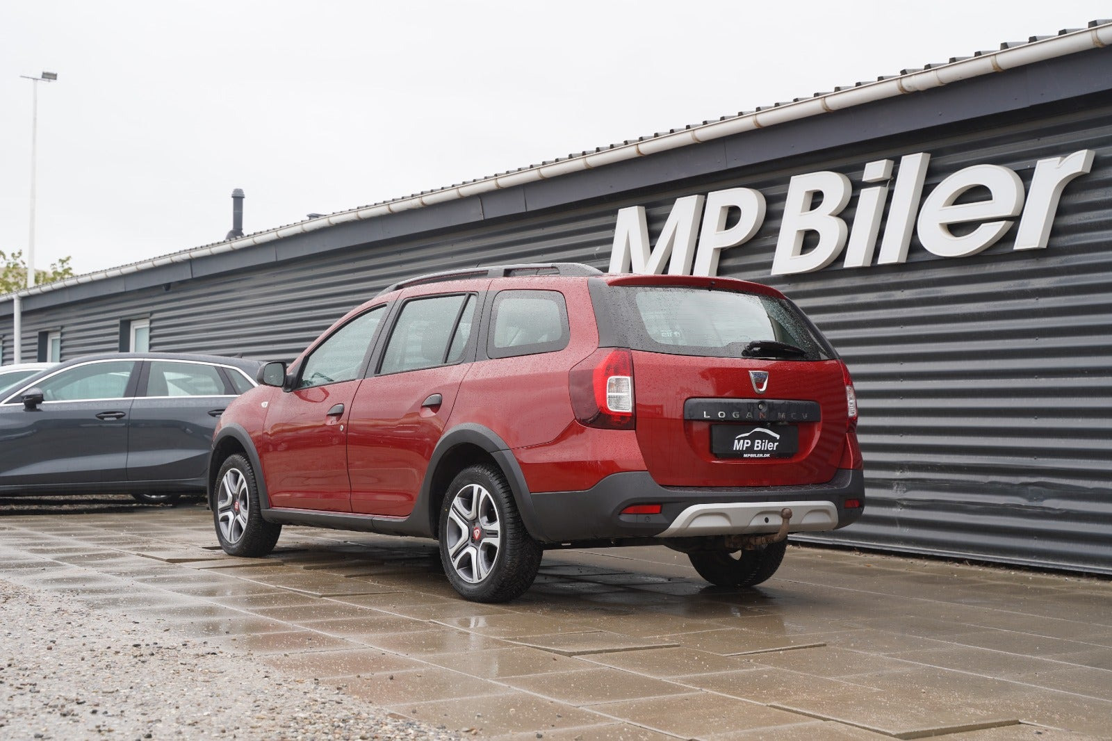 Rød Dacia Logan Stepway fra 2019