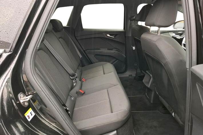 Sort Audi Q4 e-tron fra 2024