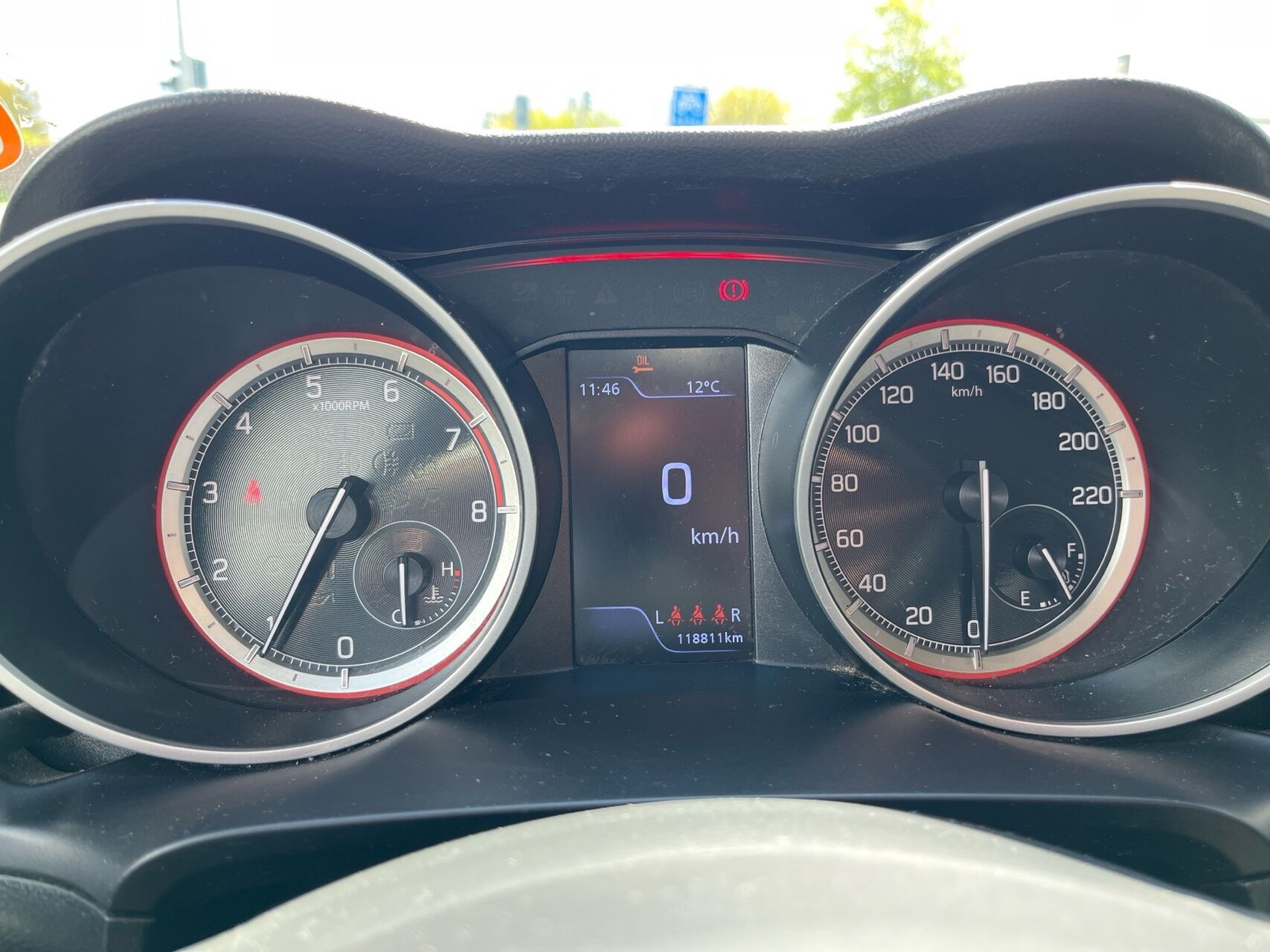Grå Suzuki Swift fra 2021