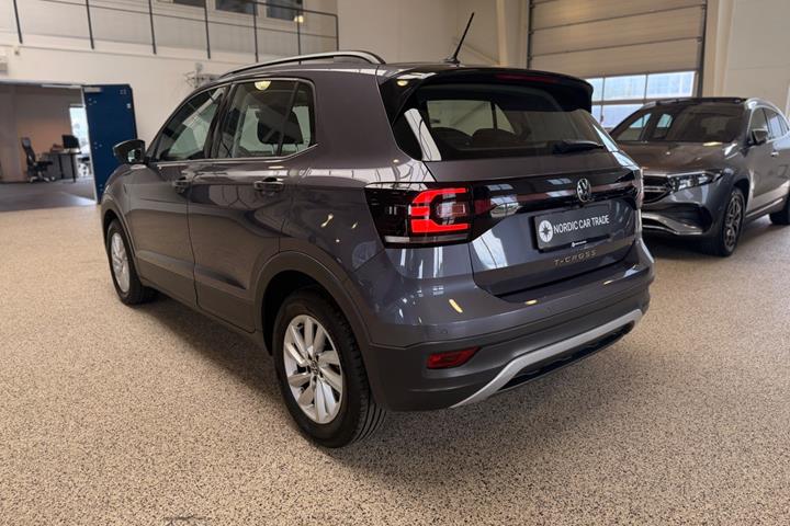 Sølv VW T-Cross fra 2022