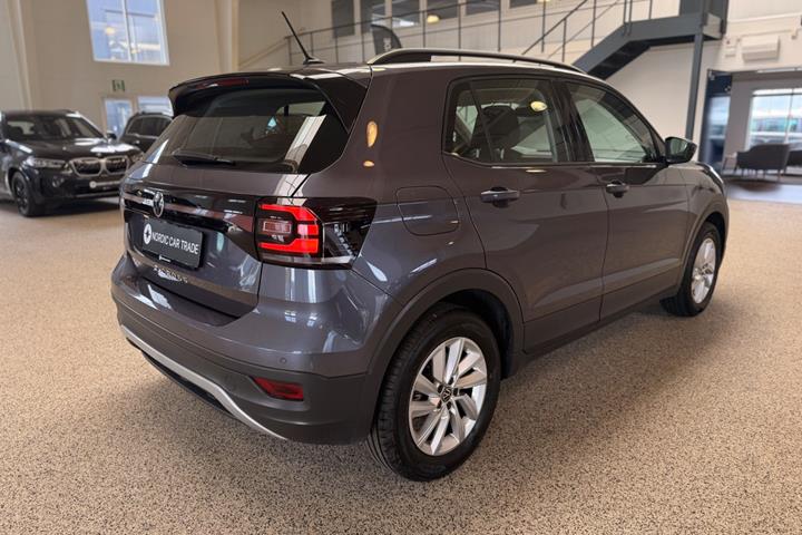Sølv VW T-Cross fra 2022