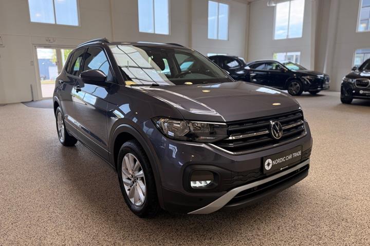 Sølv VW T-Cross fra 2022
