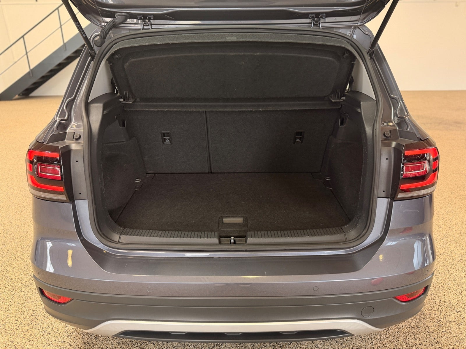 Sølv VW T-Cross fra 2022