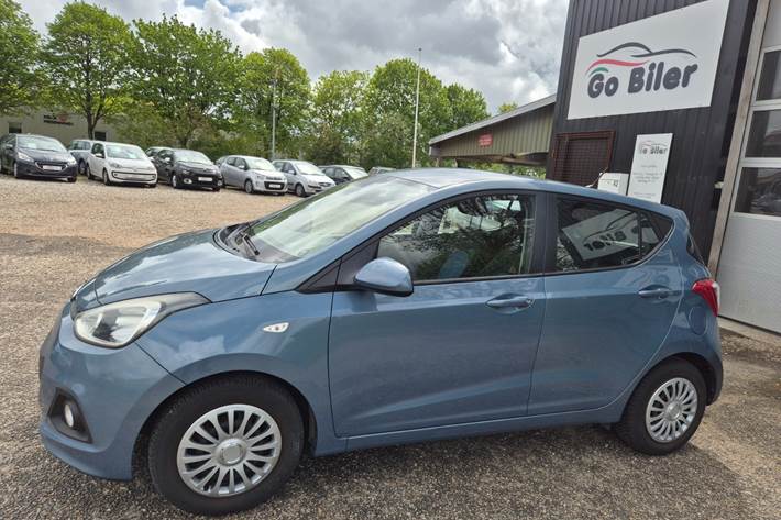Grøn Hyundai i10 fra 2015