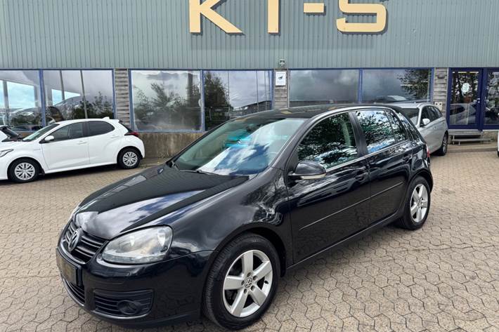 Sort VW Golf V fra 2007