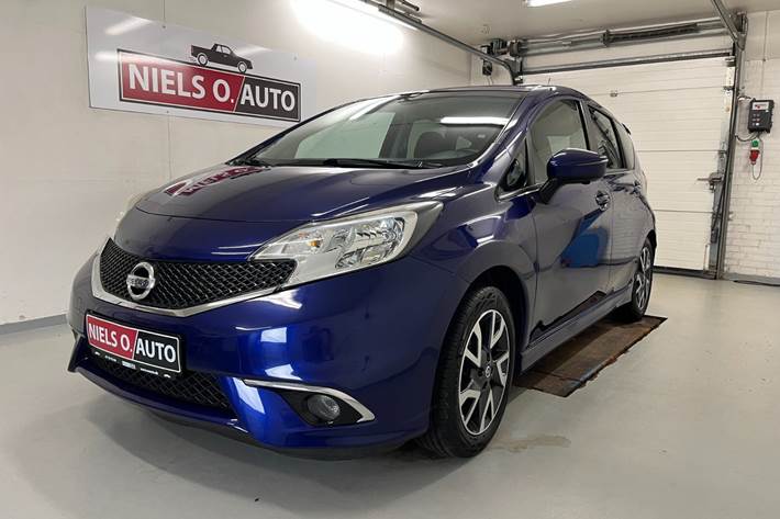 Blå Nissan Note fra 2015