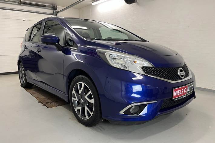 Blå Nissan Note fra 2015