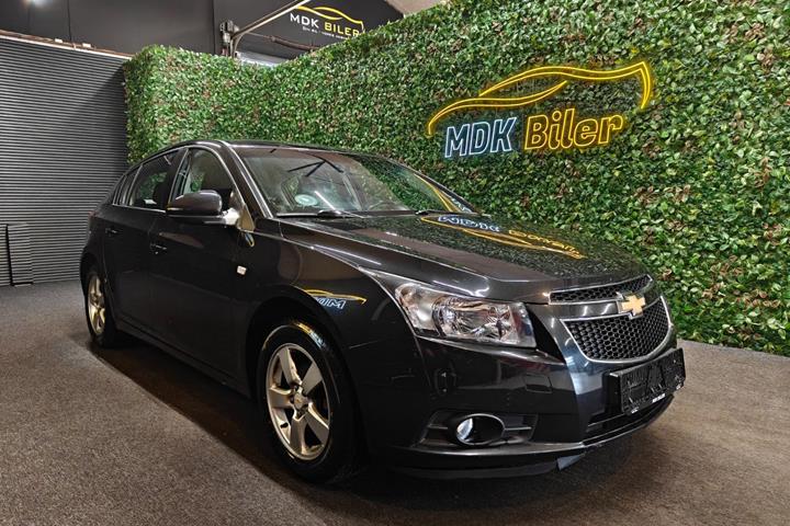 undefined Chevrolet Cruze fra 2012 set udefra