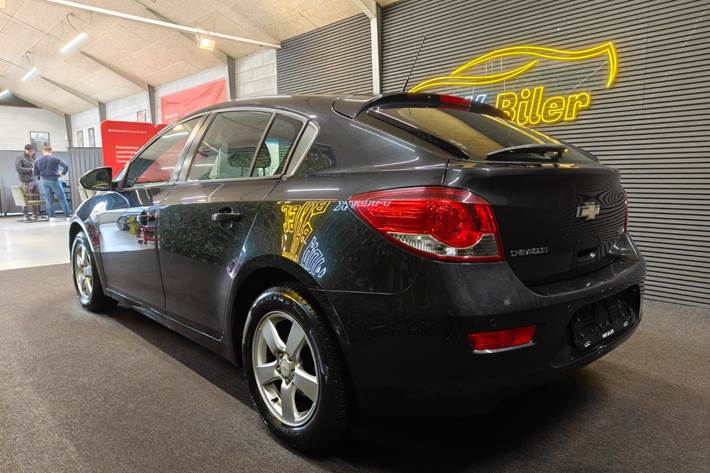 undefined Chevrolet Cruze fra 2012