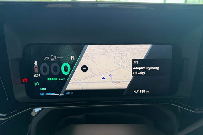 Sort Renault 5 E-Tech fra 2025 set indefra