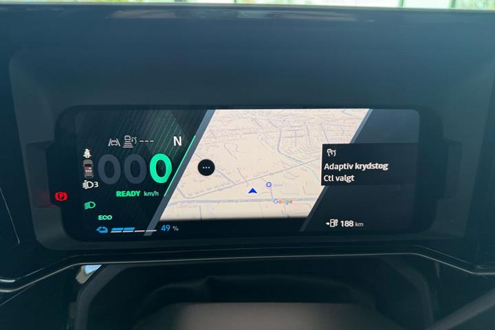 Sort Renault 5 E-Tech fra 2025 set indefra