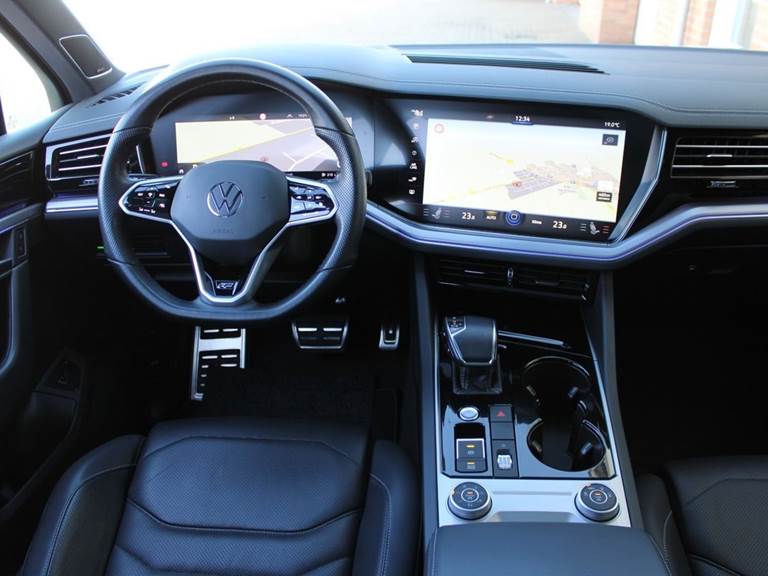 VW Touareg 3,0 TDi 286 R-line aut. 4Motion Van