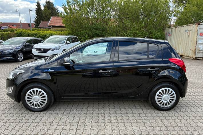 Sort Hyundai i20 fra 2014