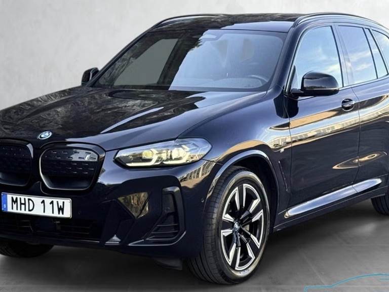 BMW iX3 Charged M-Sport