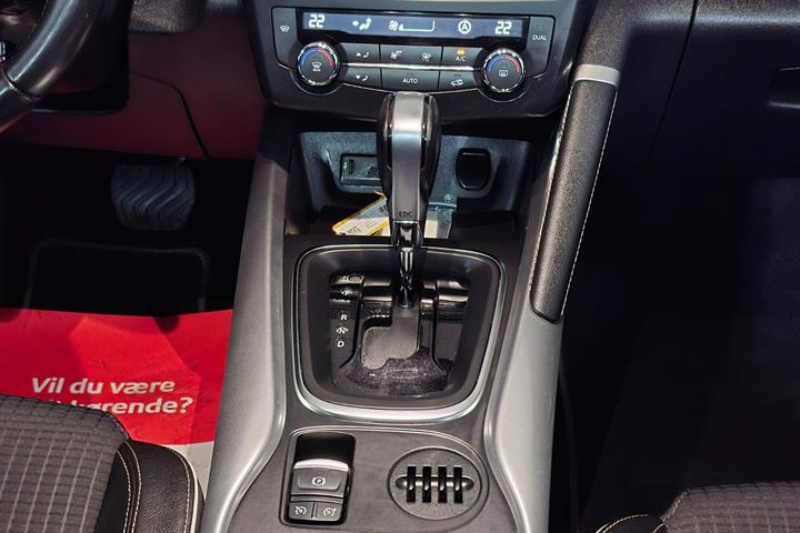 Rød Renault Kadjar fra 2016