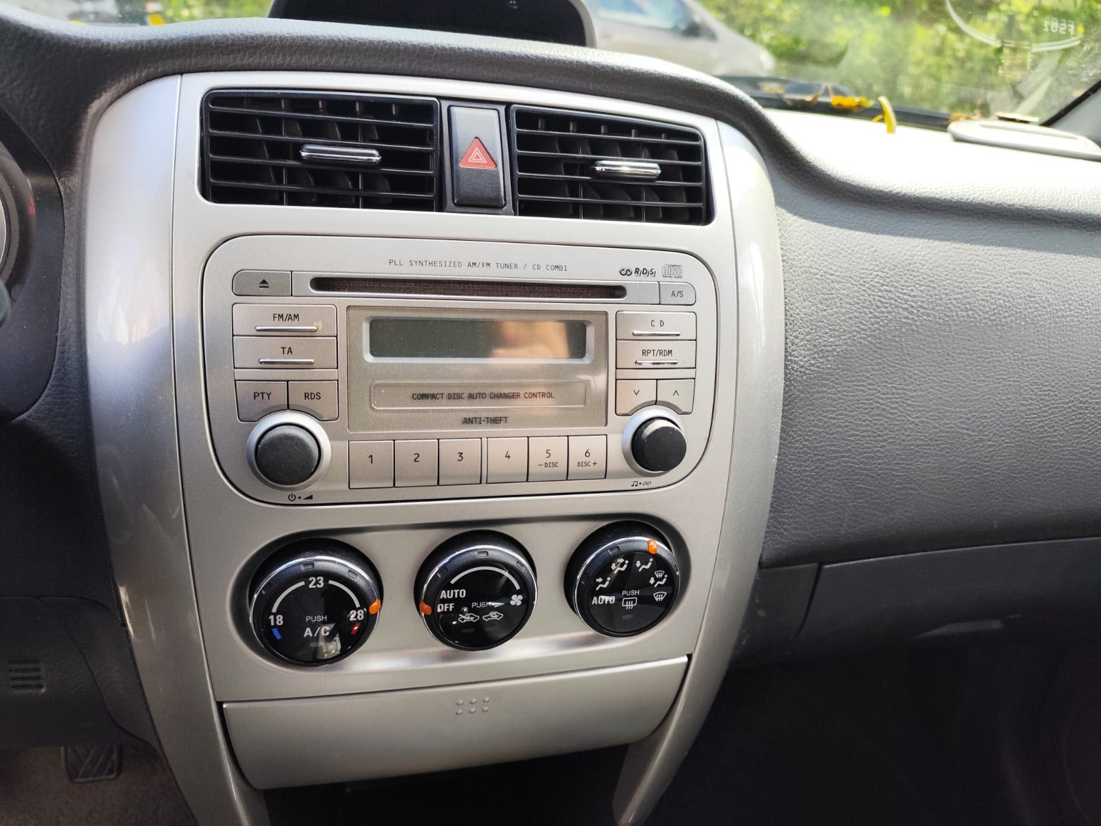 undefined Suzuki Liana fra 2008