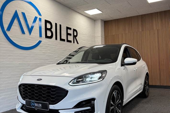 Hvid Ford Kuga fra 2021