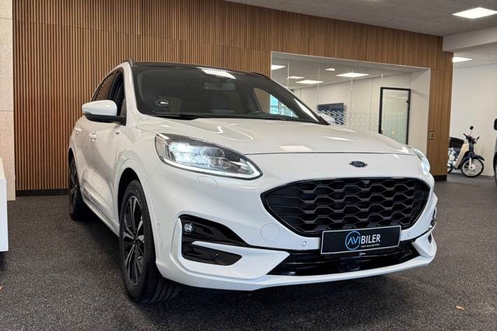 Hvid Ford Kuga fra 2021