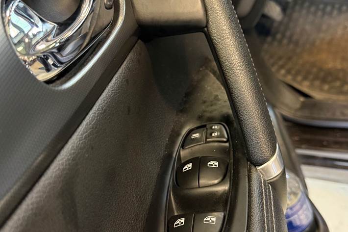 Sort Nissan Qashqai fra 2017