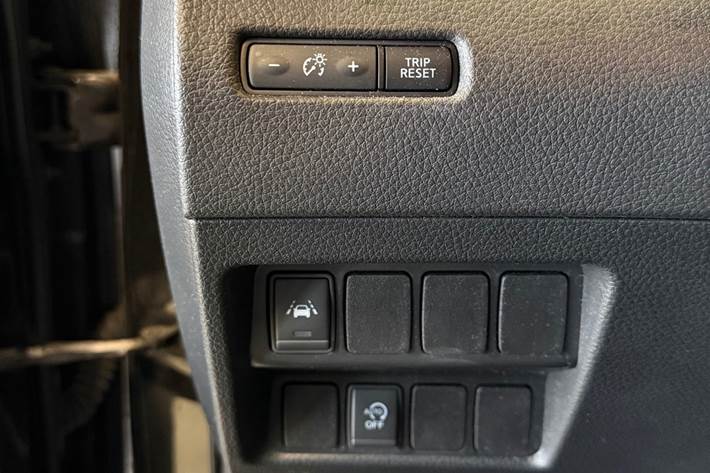 Sort Nissan Qashqai fra 2017