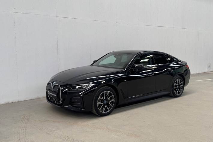 Sort BMW i4 fra 2023