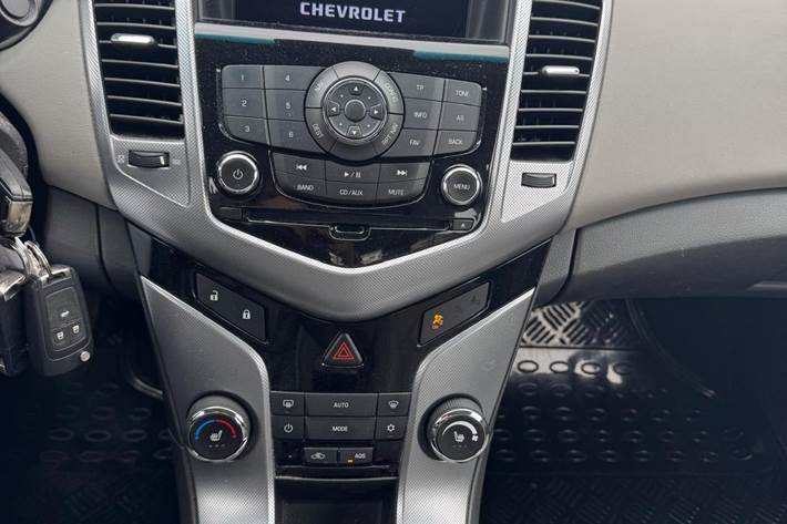 undefined Chevrolet Cruze fra 2010
