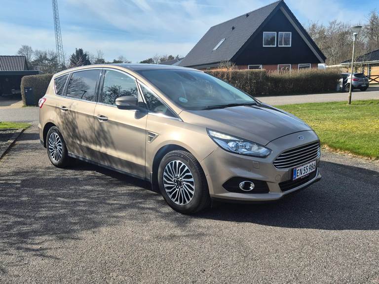 Ford S-MAX 1,5 EcoBoost Titanium 7prs