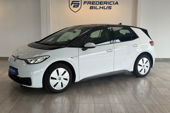 Grøn VW ID.3 fra 2023 set udefra