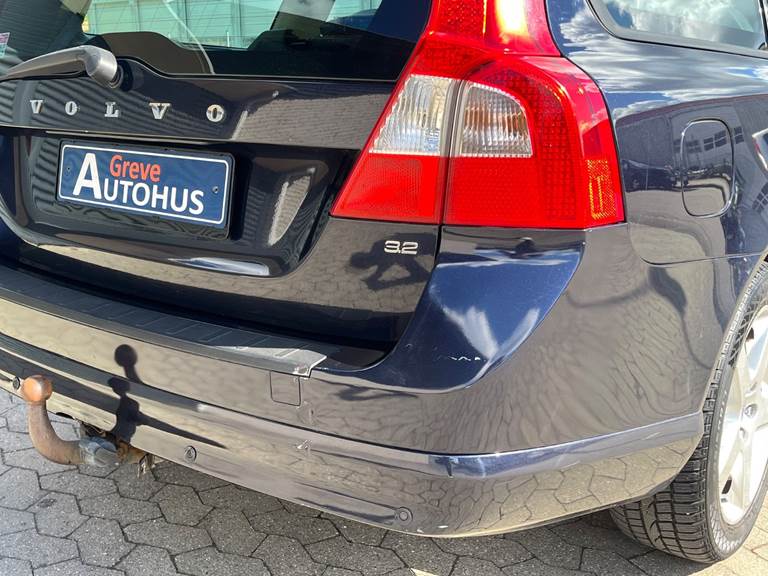 Volvo V70 3,2 Summum aut.