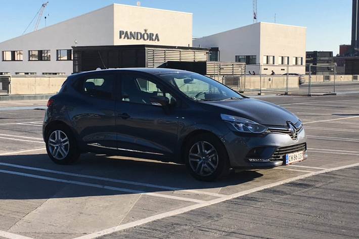 Grå Renault Ny Clio fra 2018